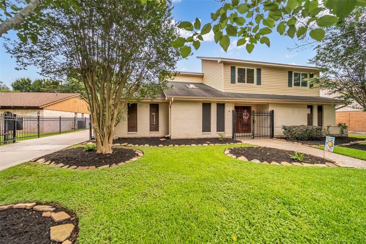 Property Photo: 4303 Long Grove Drive TX 77586