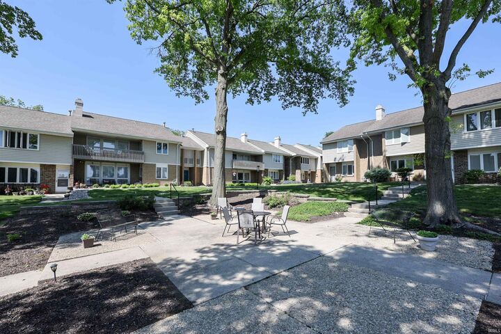 Property Photo:  5511 S Wayne Avenue  IN 46807 