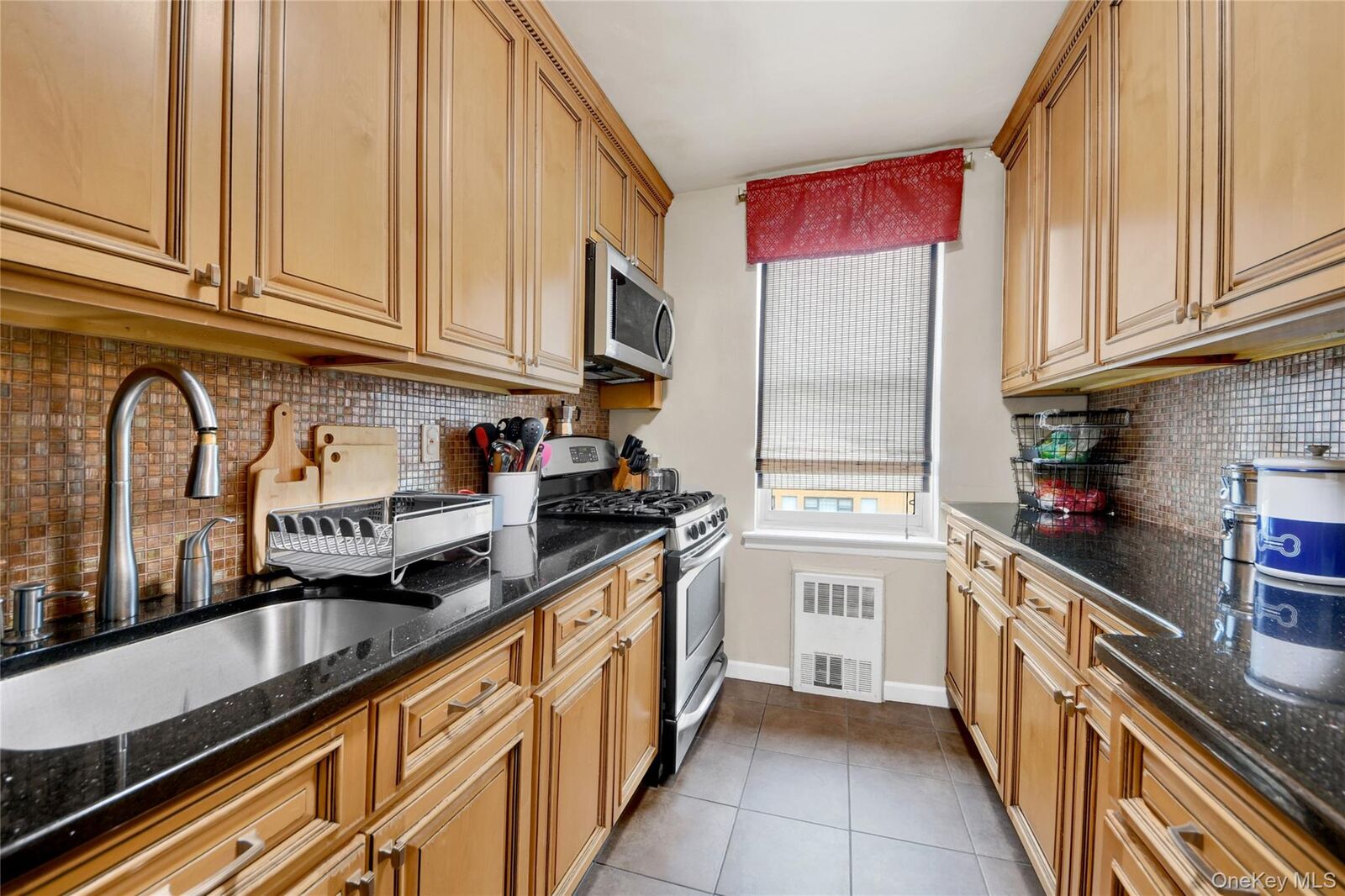 Property Photo:  300 N Broadway 6L  NY 10701 