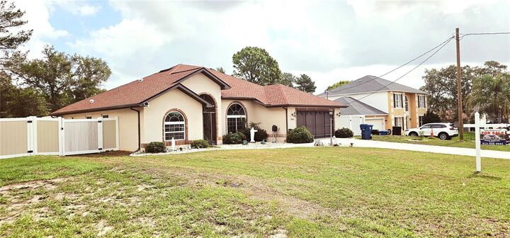 Property Photo:  11033 Claymore Street  FL 34608 