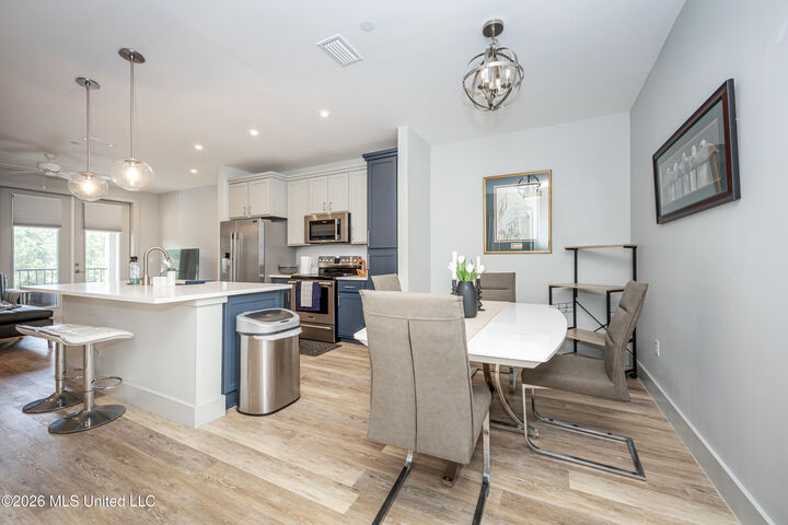 Property Photo:  2501 Bienville Boulevard  MS 39564 