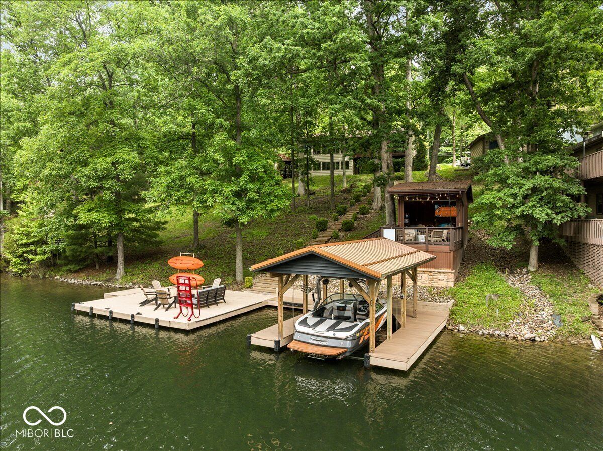 Property Photo: 7215 Lion Drive IN 46164