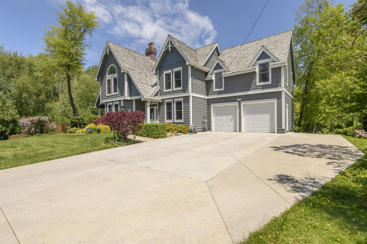 Property Photo: 5201 Hunt Club Rd E WI 53402