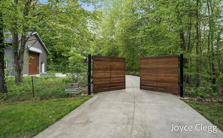 Property Photo:  6432 146th Avenue  MI 49423 