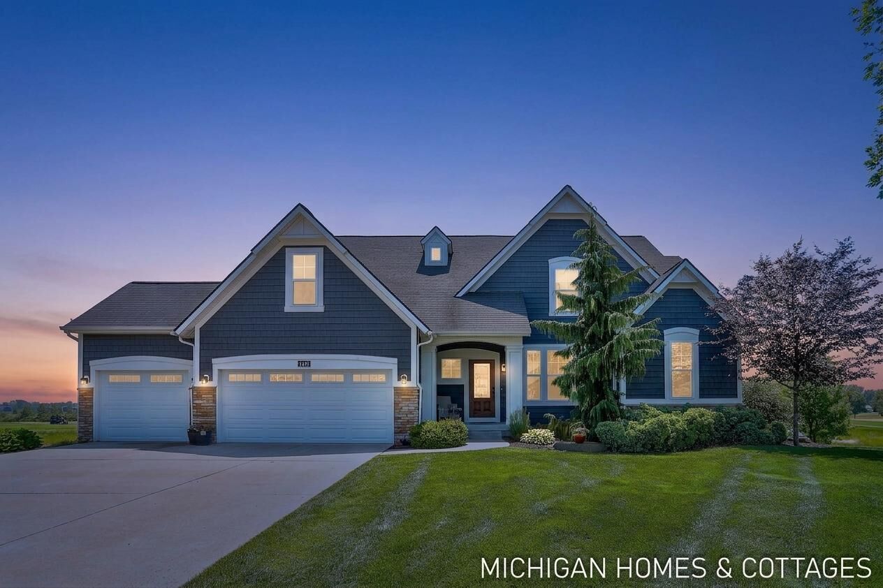 Property Photo:  4401 Grand Point  MI 49424 