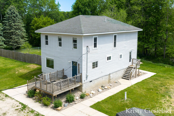 Property Photo: 2162 S Stone Road MI 49412