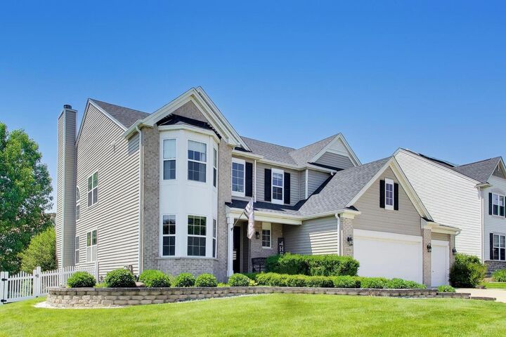Property Photo:  17060 Auburn Ridge Drive  IL 60441 