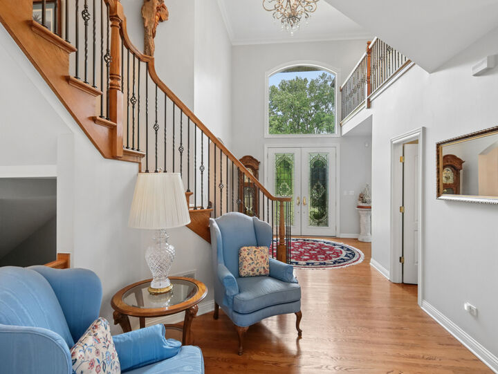 Property Photo: 26 Country Lane IL 60010