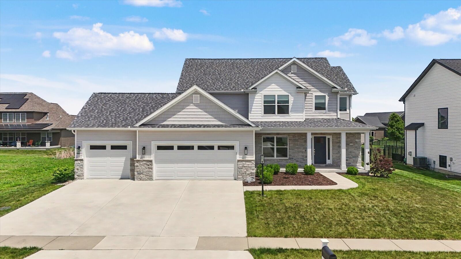 Property Photo:  5010 Trey Boulevard  IL 61822 