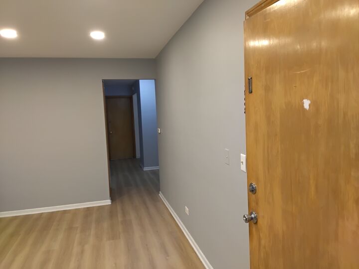Property Photo:  5452 N Central Avenue 1  IL 60630 