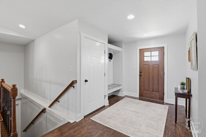 Property Photo:  434 Lantern Court  IL 60914 