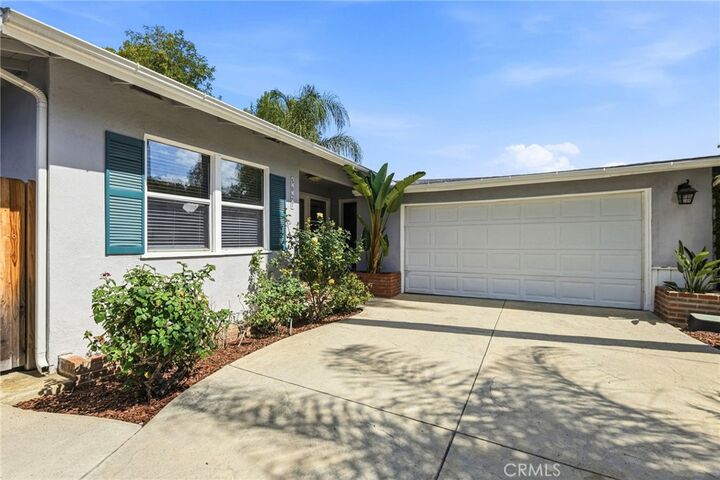 Property Photo: 5027 Rigoletto Street CA 91364