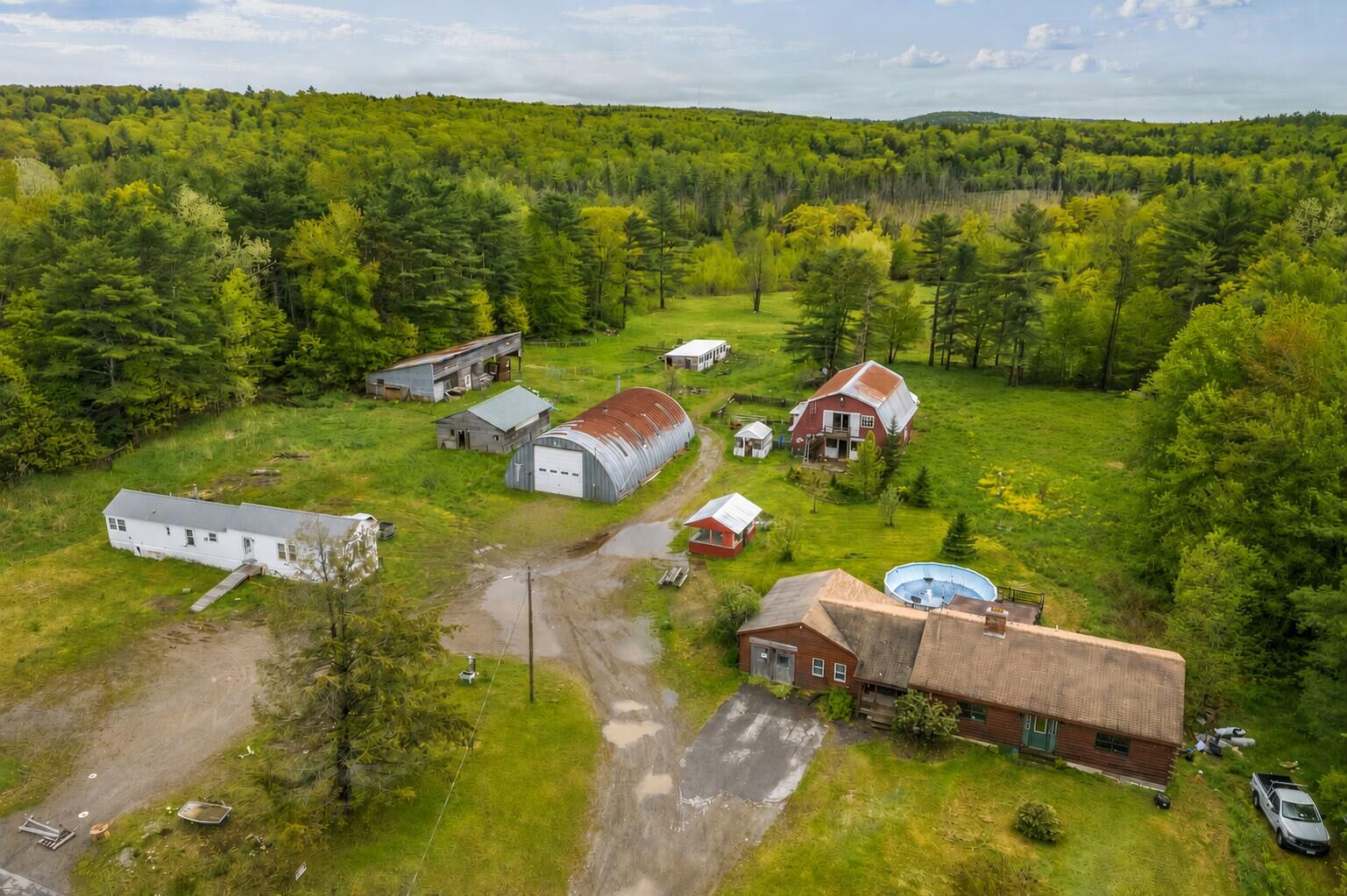 Property Photo: 581 Rockland Road ME 04348