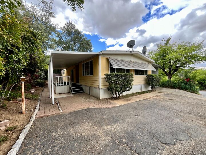 Property Photo: 314 S Main Street 100 CA 95221