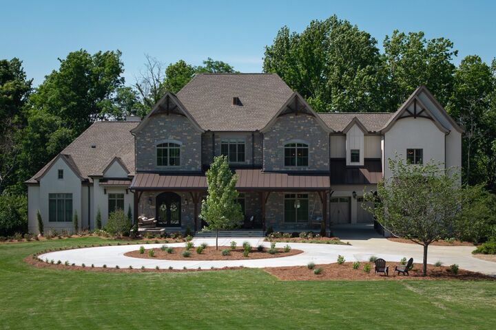 Property Photo:  5019 Hilltop Ln  TN 37046 