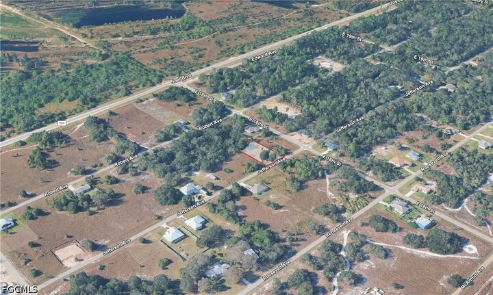 Property Photo:  1721 Jefferson Avenue  FL 33972 