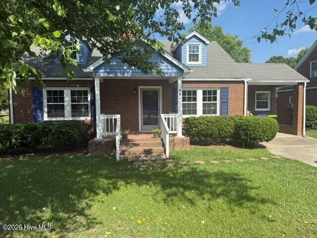 Property Photo:  904 N Academy Street  NC 27910 