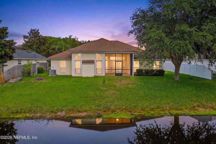 Property Photo: 2130 Knottingham Trace Lane FL 32246