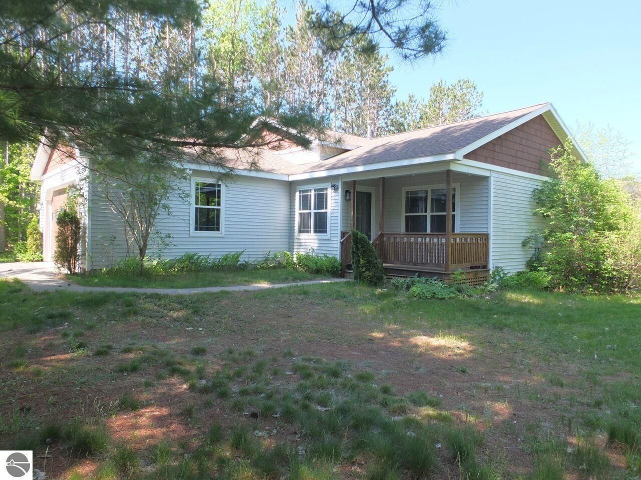 Property Photo: 2332 Arthur Court MI 49685