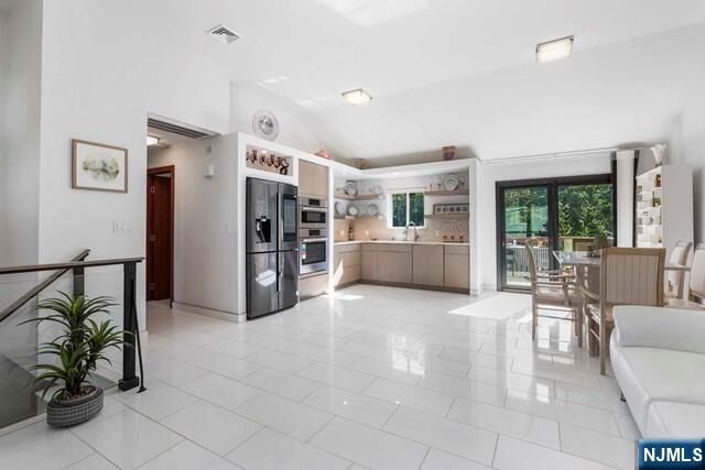 Property Photo:  531 Chestnut Place  NJ 07666 