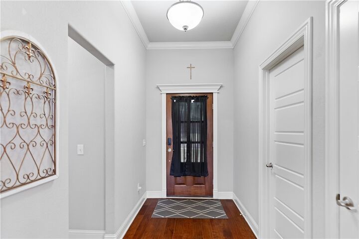 Property Photo:  2000 Florence Avenue  AR 72745 