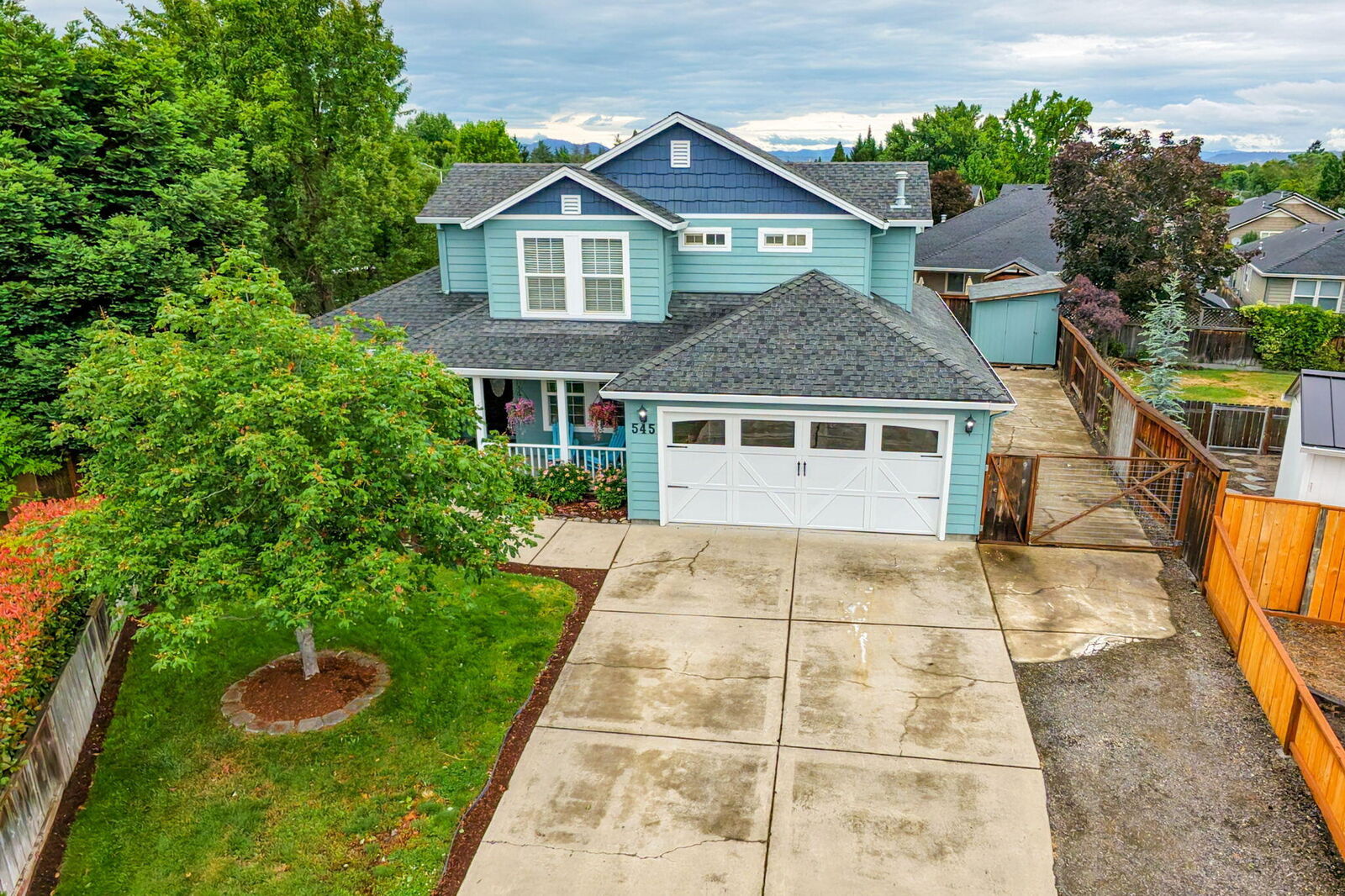 Property Photo:  545 Diego Court  OR 97502 