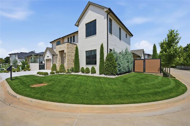Property Photo:  15600 Waterstone Way  OK 73013 