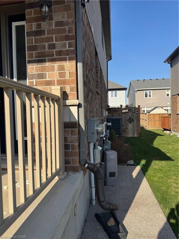 Property Photo: 9 Sandybay Avenue Upper ON N2A 0H7