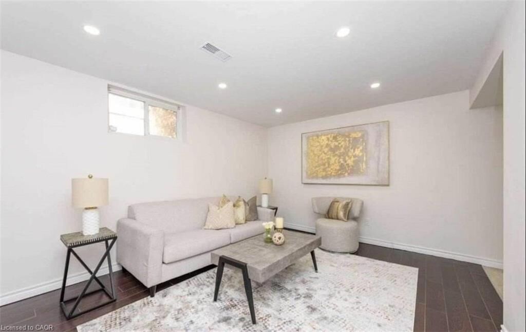 Property Photo:  352 East 18th Street Bsmt  ON L9A 4P9 