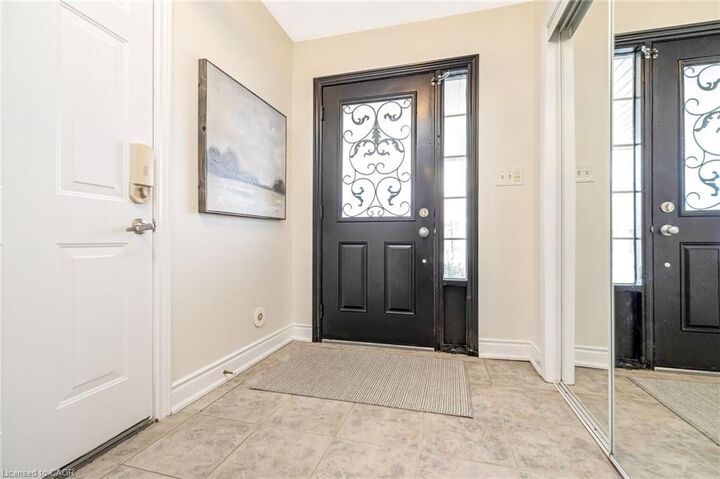 Property Photo: 3032 Drumloch Circle ON L6M 5H8