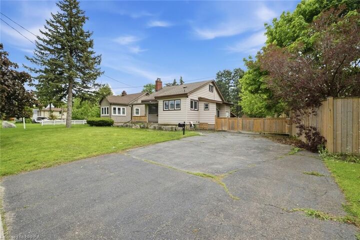 Property Photo:  113 Tollgate Road  ON N3R 4Z8 