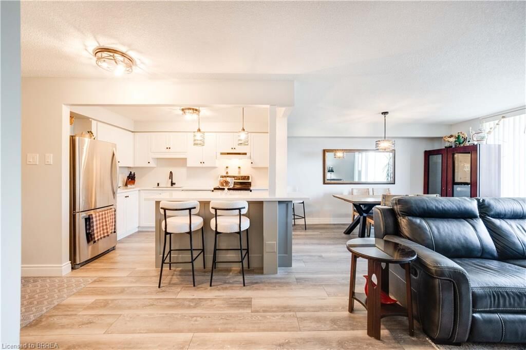 Property Photo:  9 Bonheur Court 401  ON N3P 1Z5 