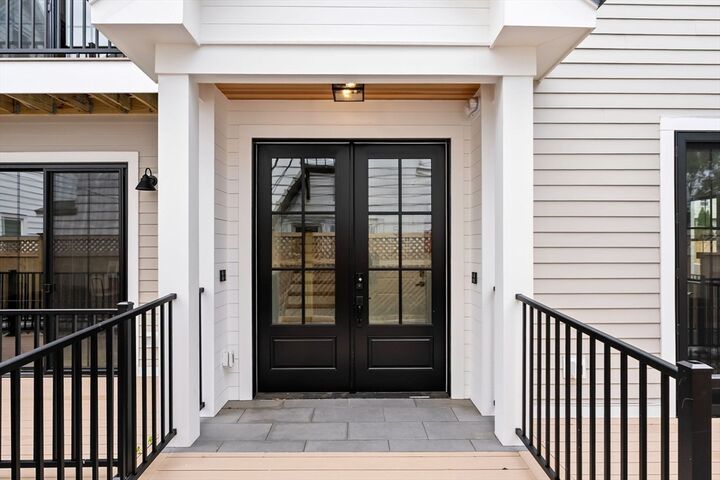 Property Photo:  27 Shepard St 5  MA 02135 