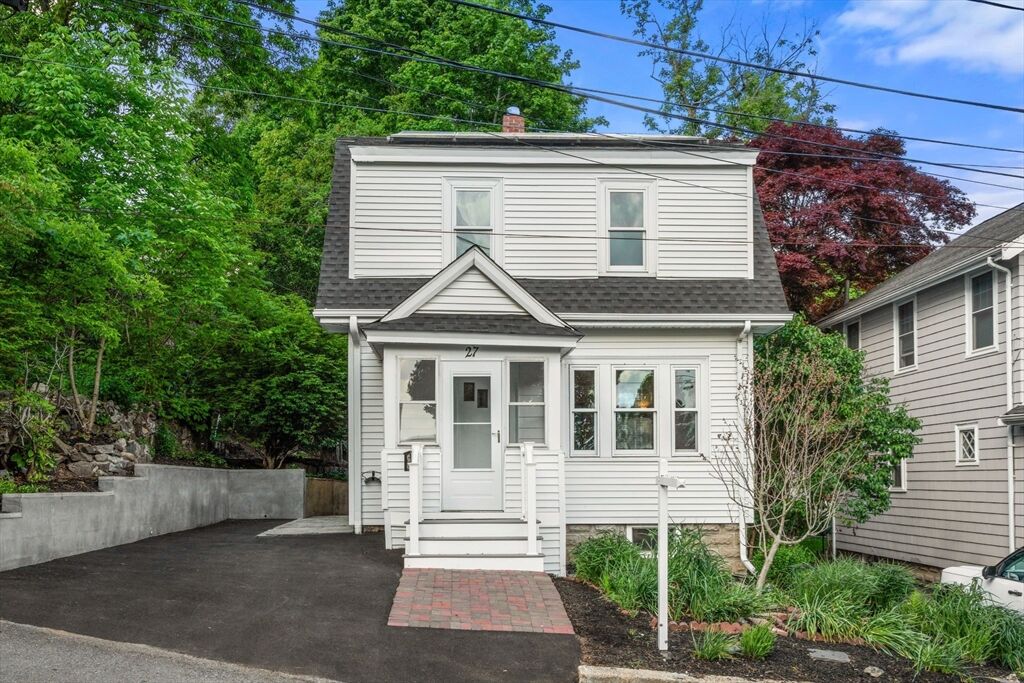 Property Photo: 27 Governor Rd MA 02474