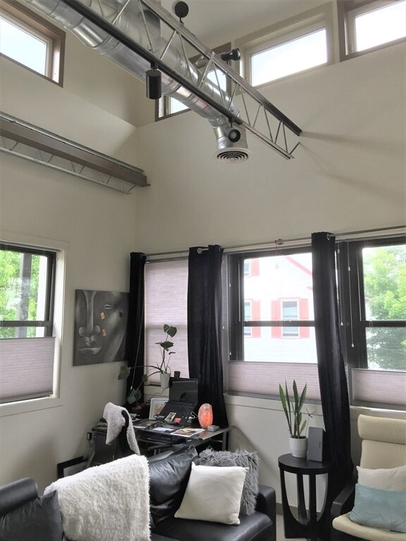 Property Photo: 93 Harvey St 6 MA 02140