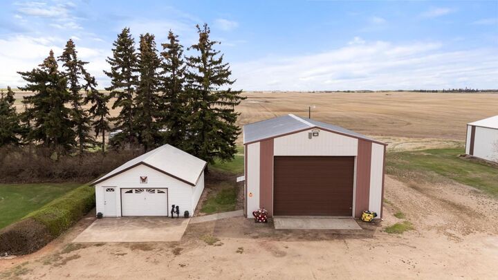 Property Photo: 14545 Highway 26 AB T0B 4H0