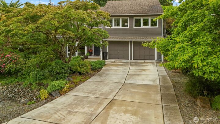 Property Photo: 750 Kalmia Court NW WA 98027