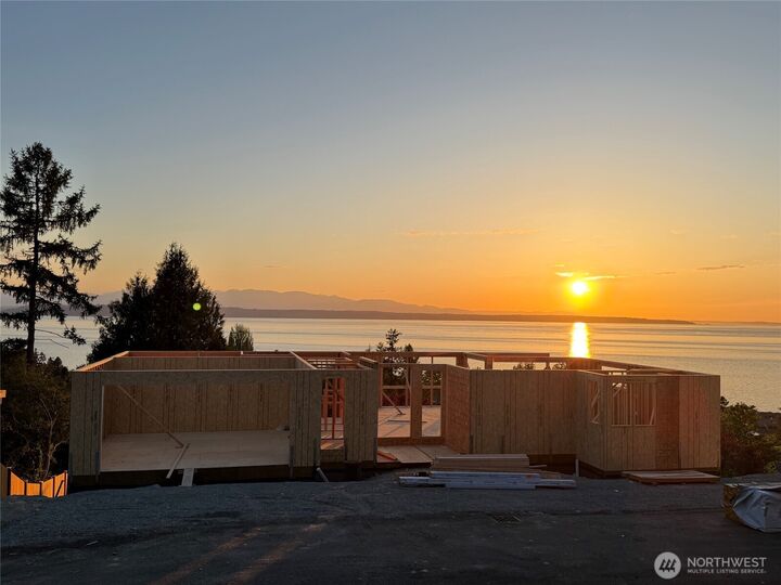 Property Photo:  19124  94th Avenue W  WA 98020 