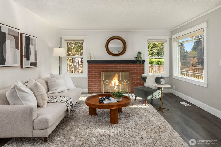 Property Photo: 12744 Phinney Avenue N WA 98133