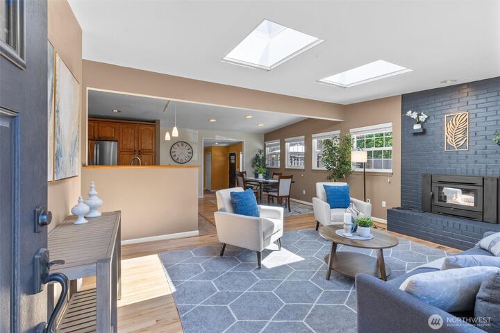 Property Photo: 17821 60th Avenue W WA 98037