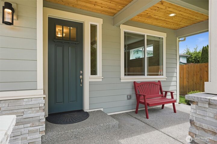 Property Photo: 3109 108th Avenue E WA 98372