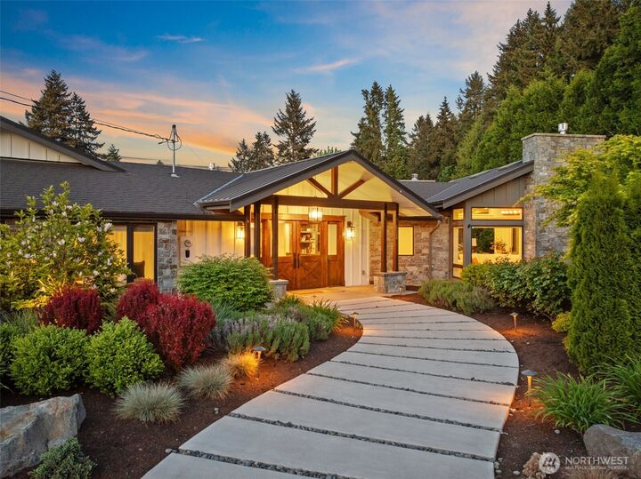 Property Photo: 6006 128th Avenue NE WA 98033