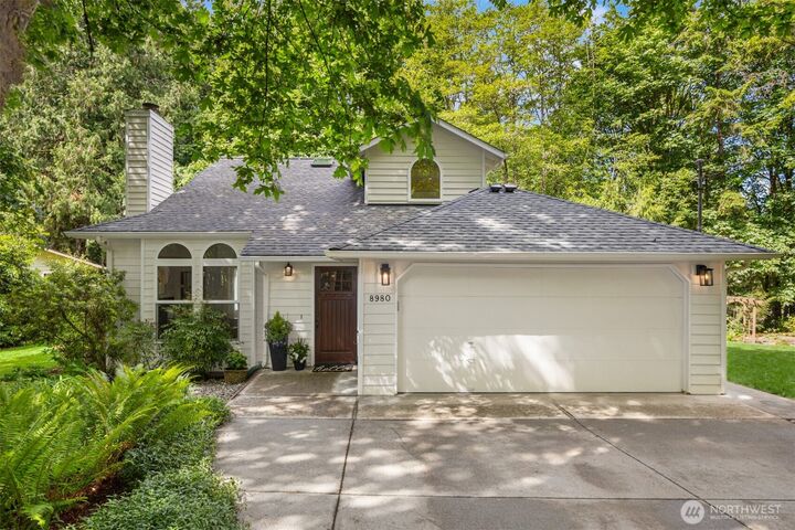 Property Photo:  8980  Bay Street NE  WA 98110 