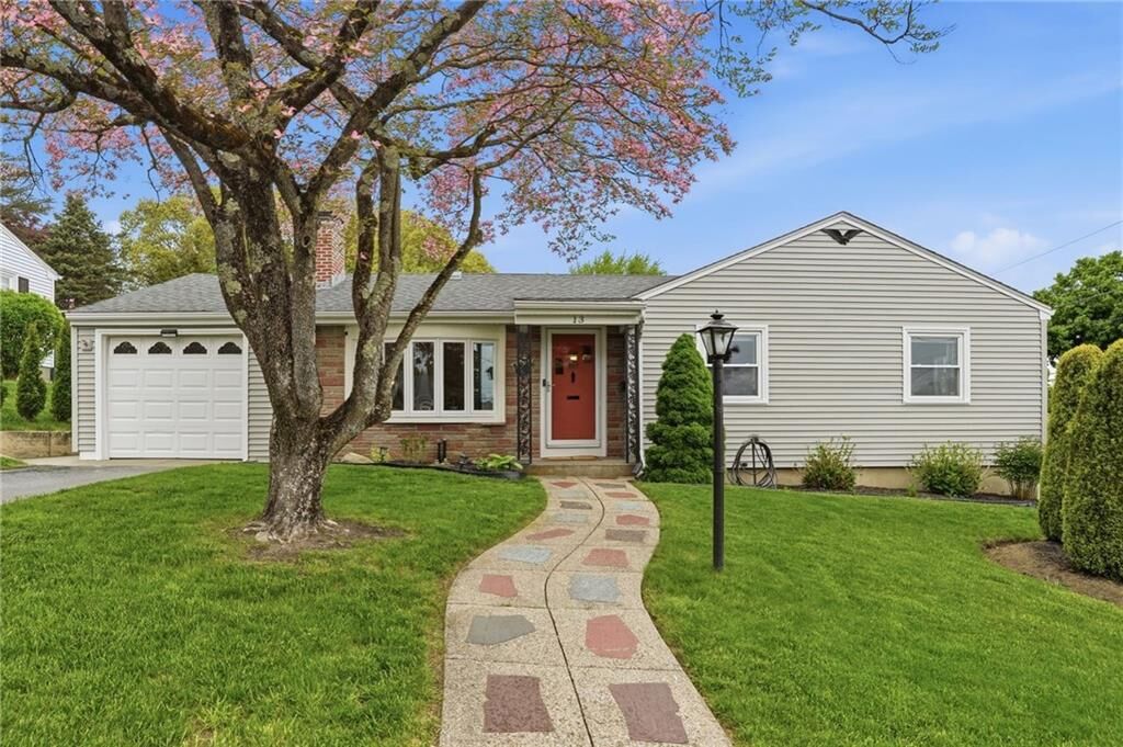 Property Photo:  13 Garden Drive  RI 02865 