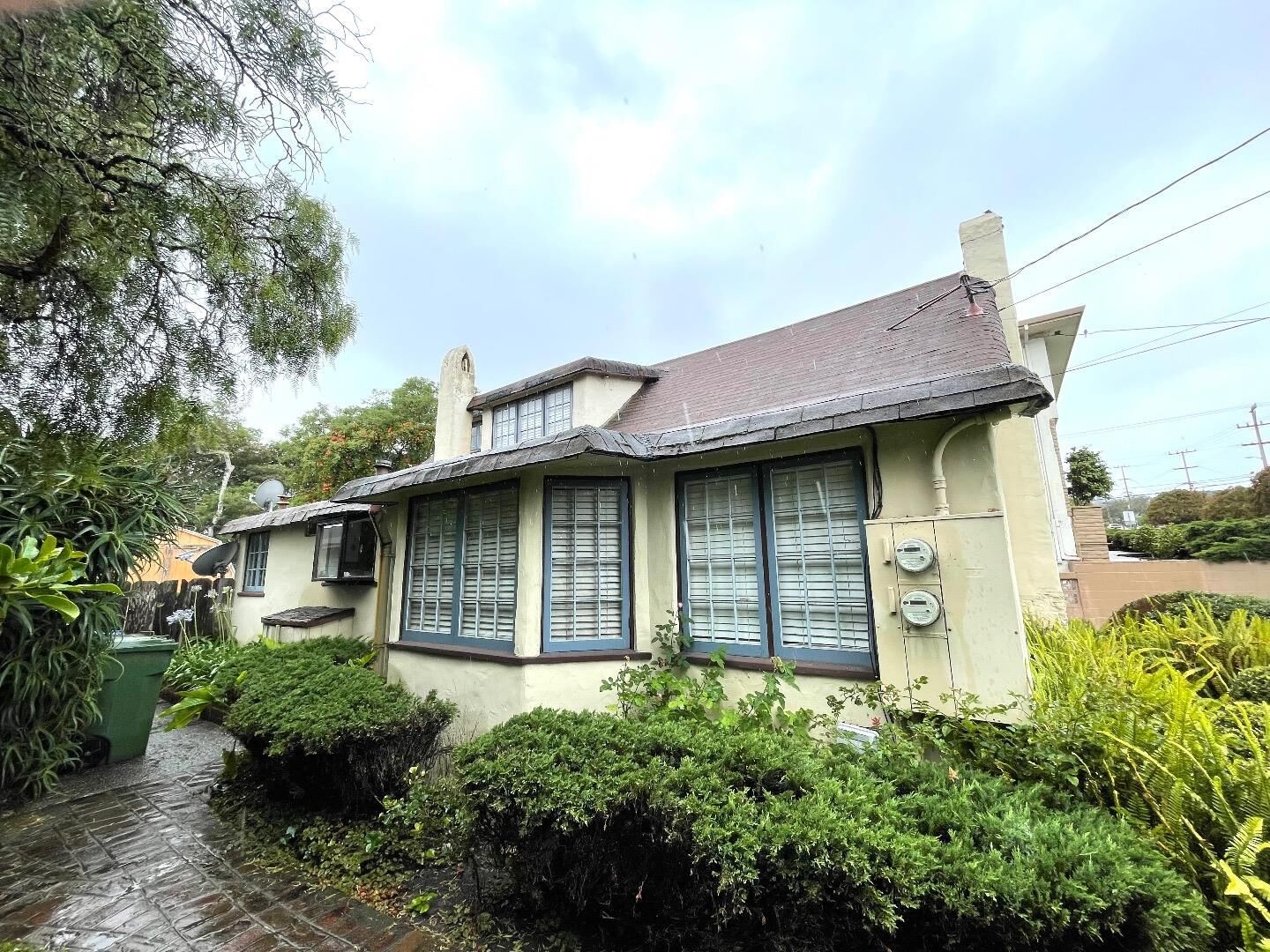 Property Photo:  541 & 539 West Franklin Street  CA 93940 