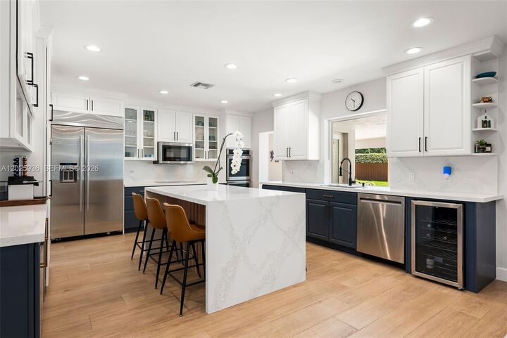 Property Photo: 15421 SW 79th Ave FL 33157