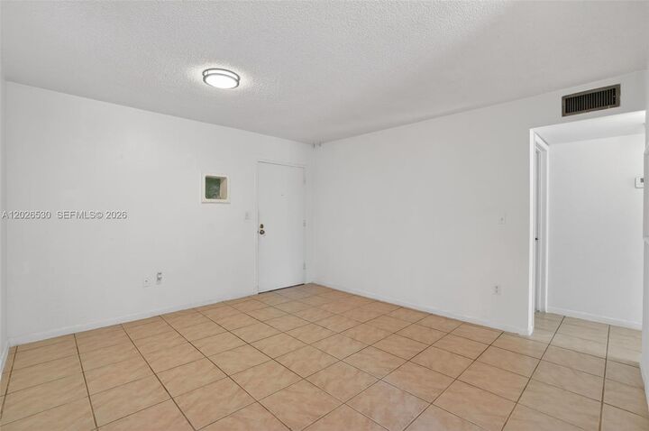 Property Photo:  6904 N Kendall Dr F104  FL 33156 