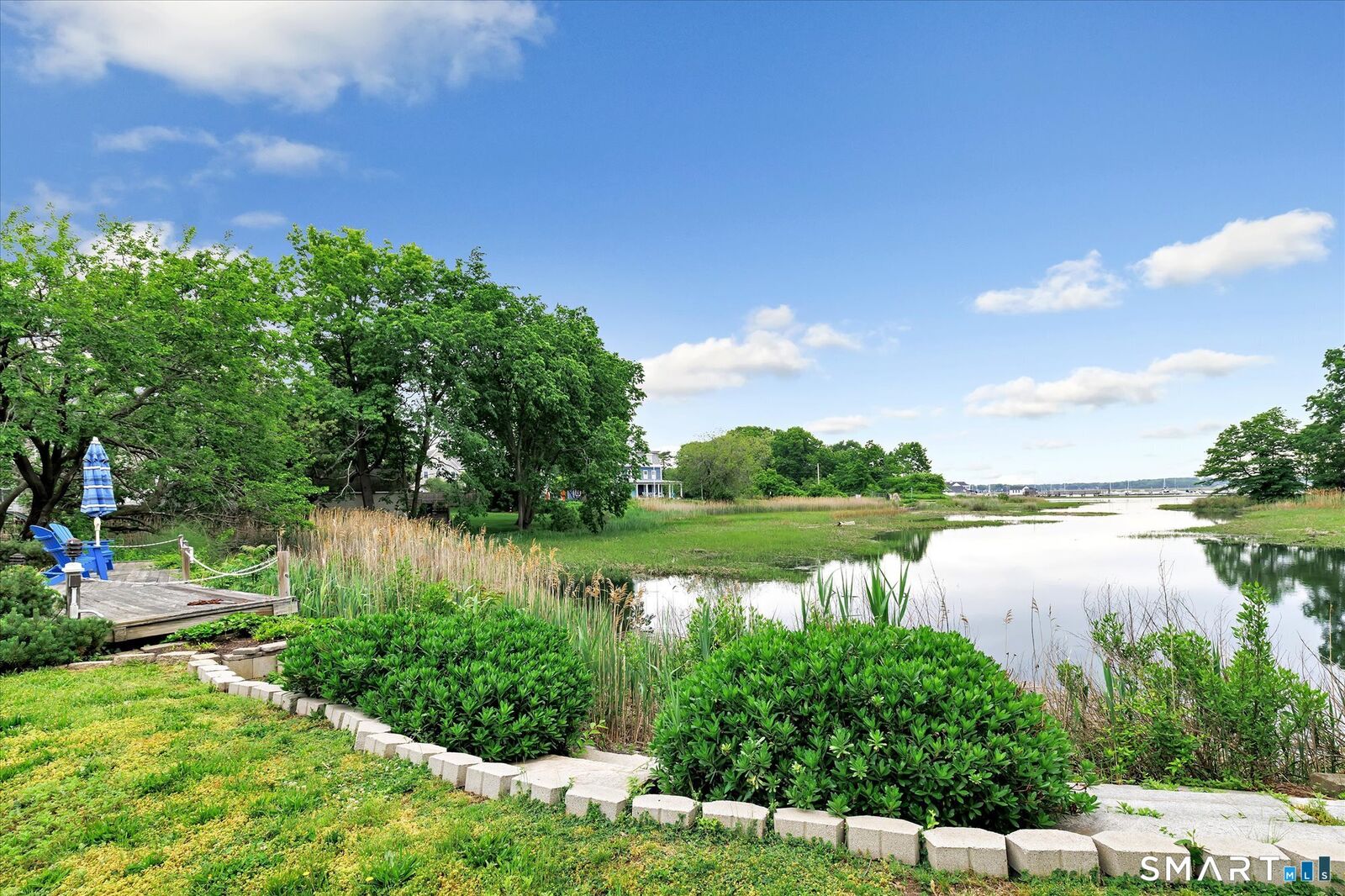 Property Photo:  1596 Elm Street  CT 06615 