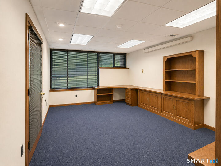 Property Photo:  6 Park Place 4  CT 06052 