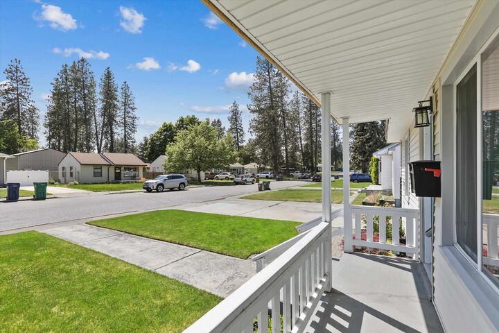 Property Photo:  1623 E 40th Ave  WA 99203 
